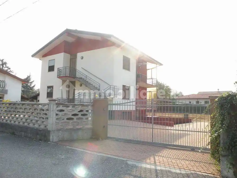 Villa bifamiliare via Sandro Pertini 5, Capriva del Friuli - foto 5