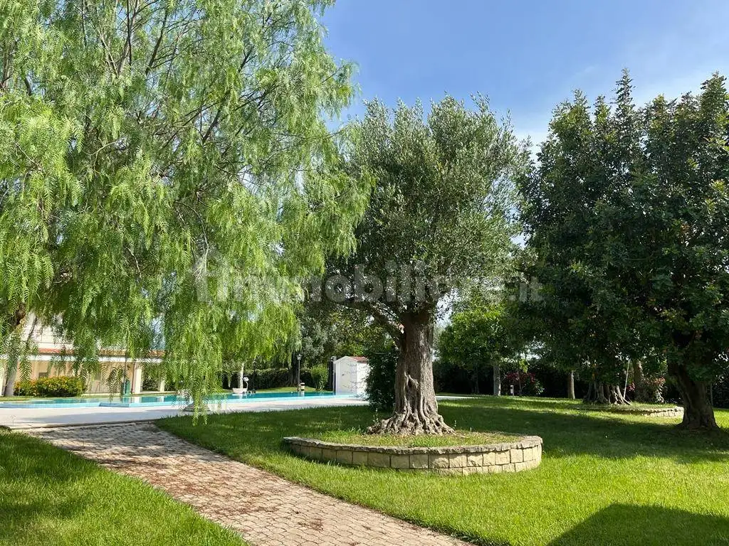 Villa in vendita a Eboli