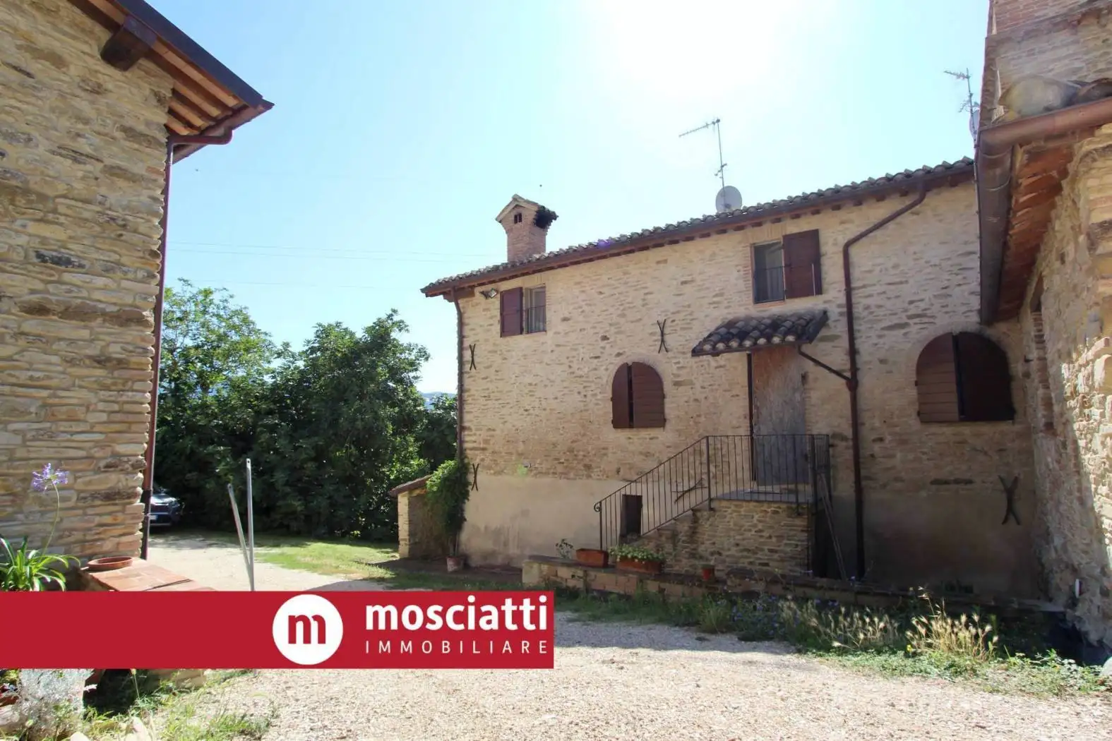 Rustico - Casale in vendita a Esanatoglia