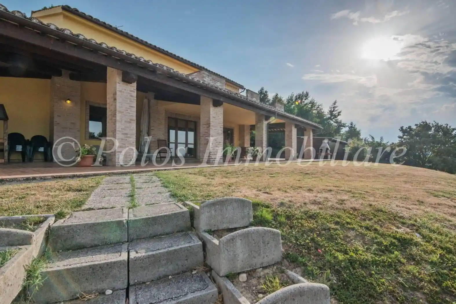 Villa in vendita a Monterubbiano