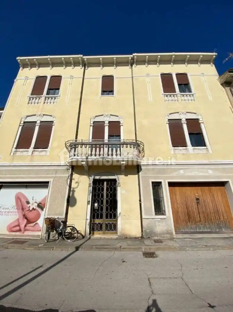 Casa indipendente in vendita a Adria