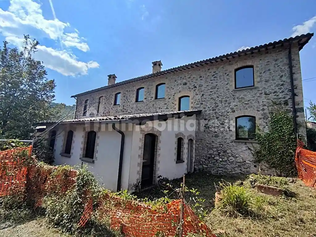 Rustico - Casale in vendita a Orvieto