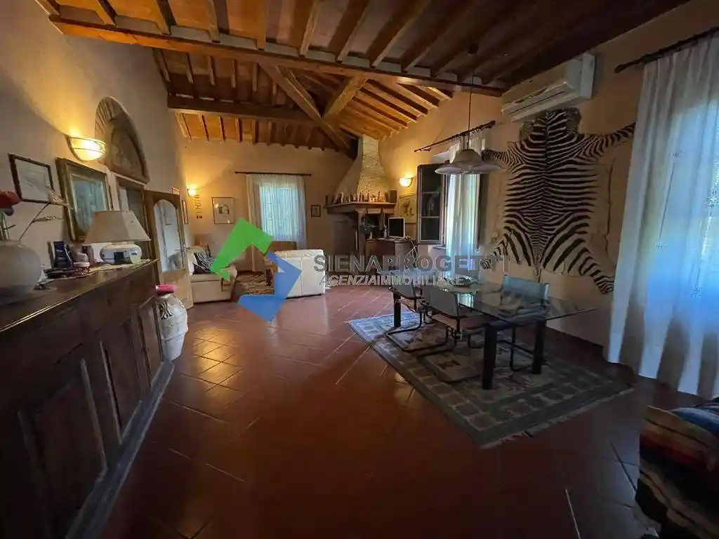 Casa indipendente in vendita a Poggibonsi