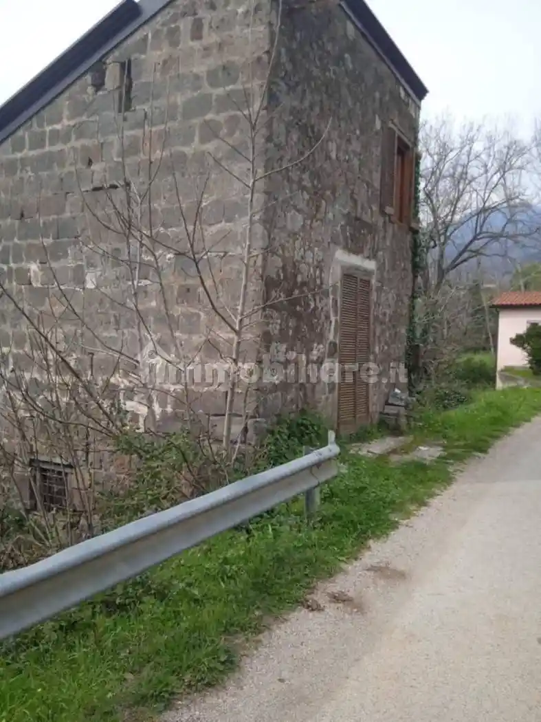 Rustico - Casale in vendita a Formicola