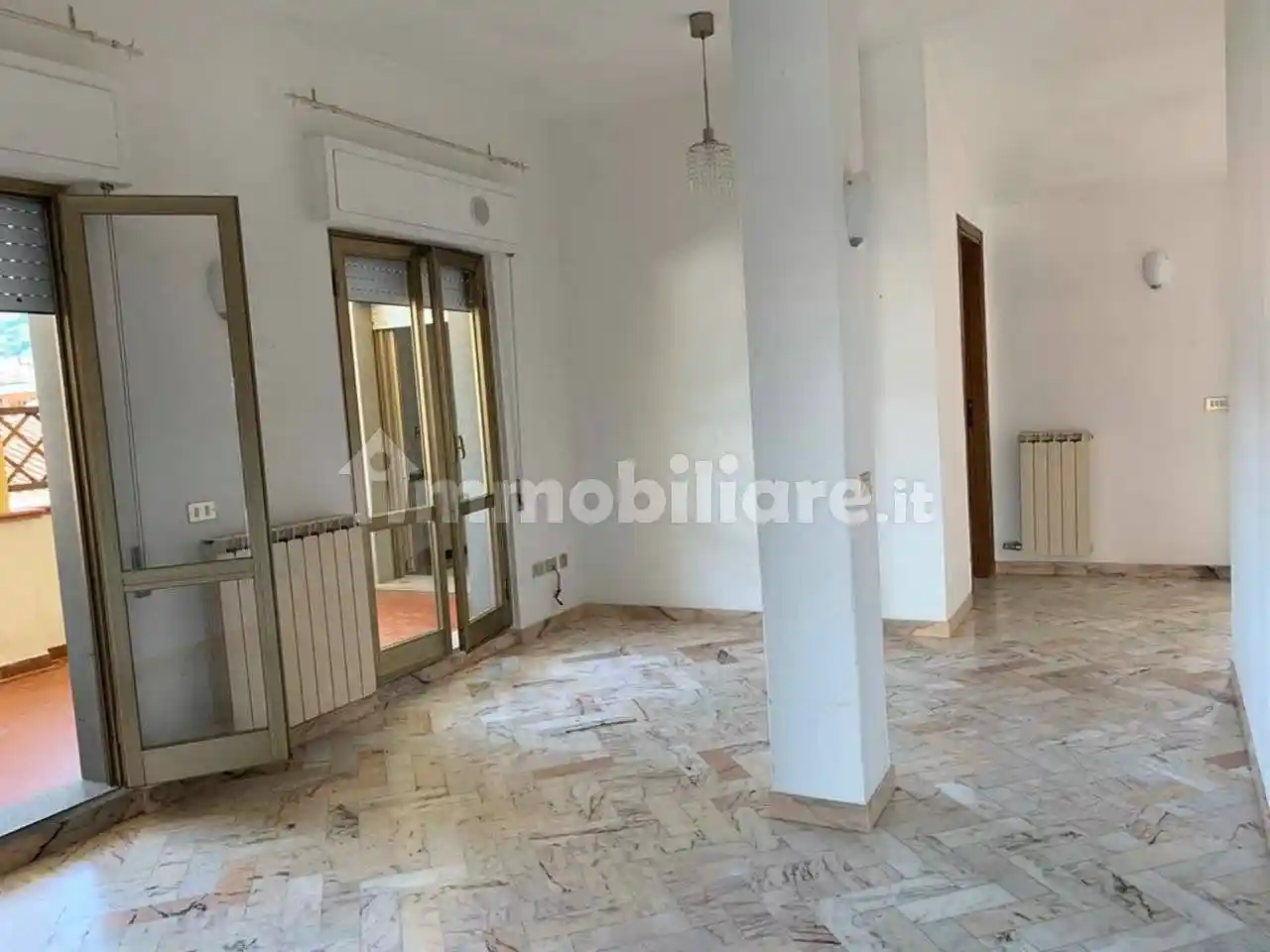 Appartamento in vendita a Massa