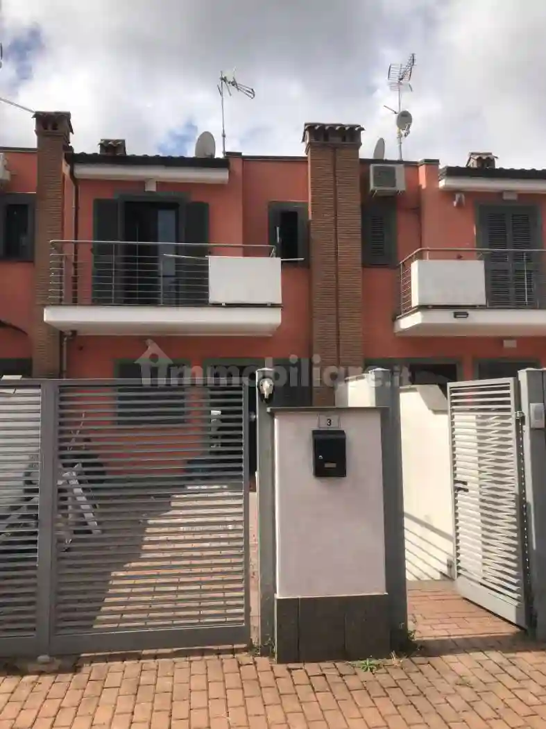 Villetta a schiera - foto 2