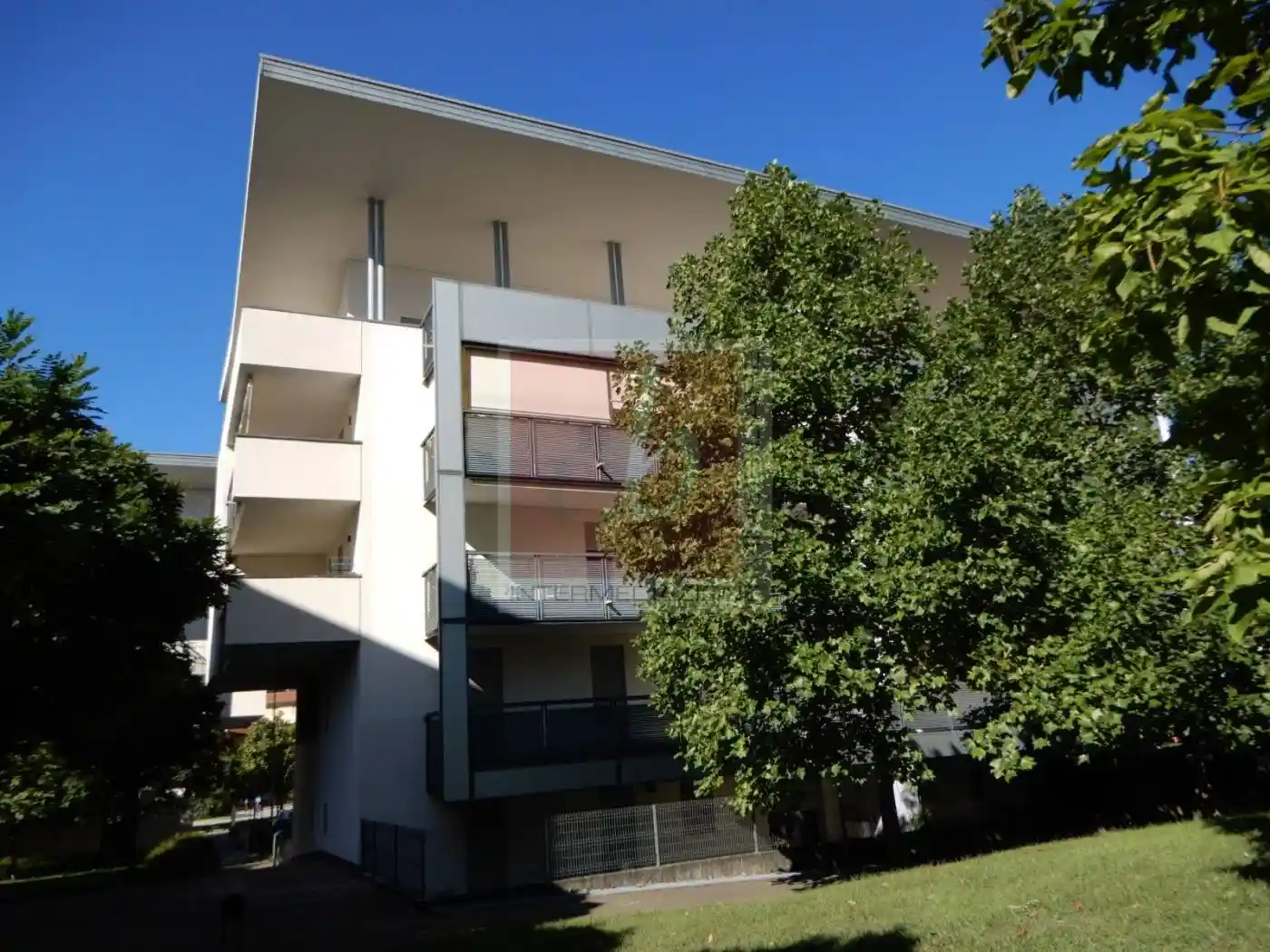 Appartamento in vendita a Laveno-Mombello