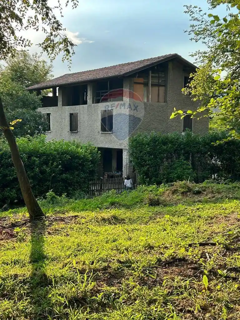 Rustico - Casale in vendita a Bergamo