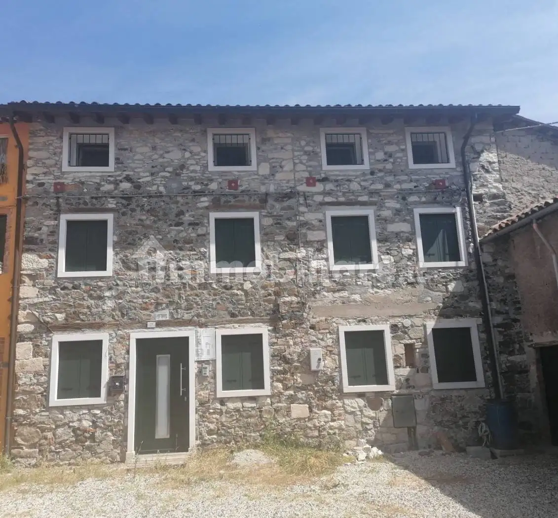 Casa indipendente in vendita a San Giovanni Ilarione