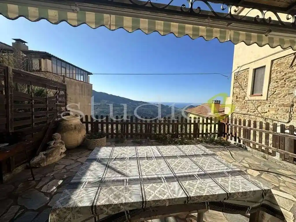 Appartamento in vendita a Perinaldo