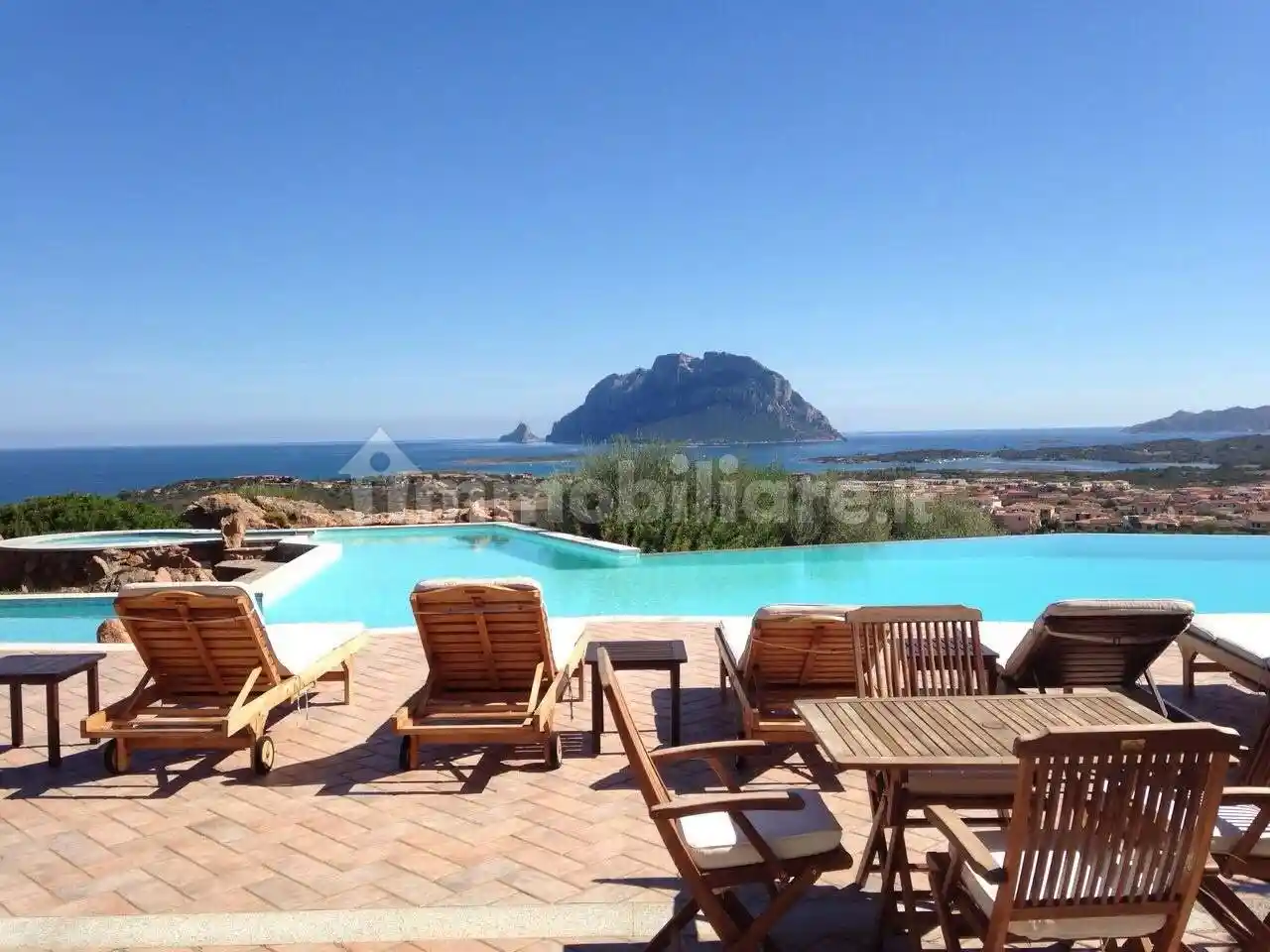 Villa in vendita a Loiri Porto San Paolo