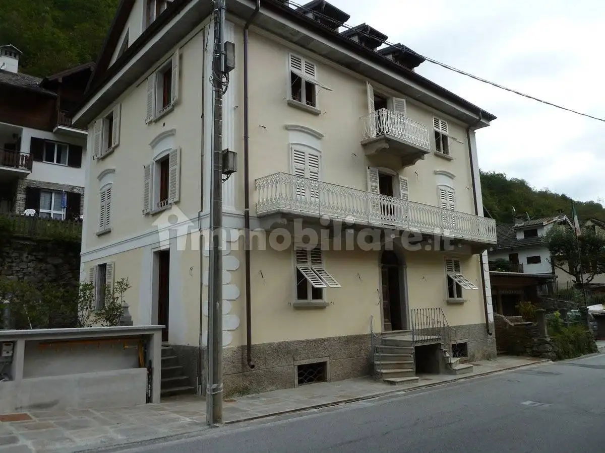 Appartamento in vendita a Ceppo Morelli