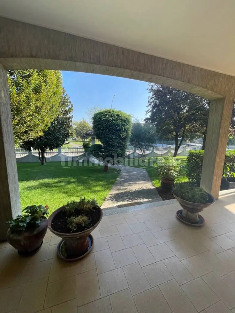 Villa in vendita a Piacenza