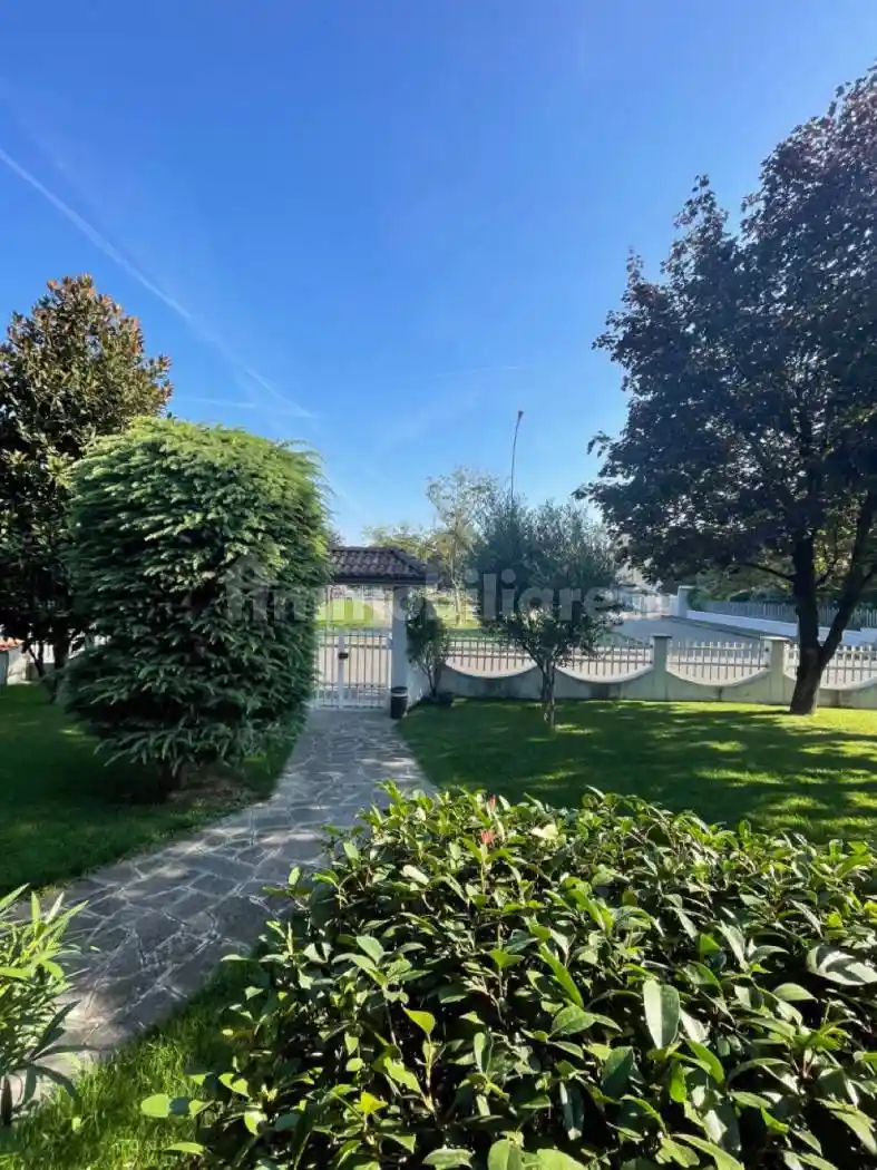 Villa unifamiliare, buono stato, 500 m², San Lazzaro, Piacenza - foto 2