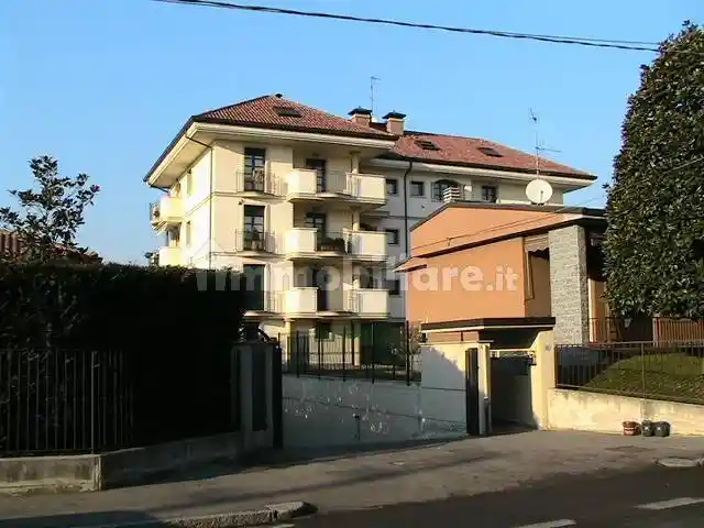 Appartamento in vendita a Albiate