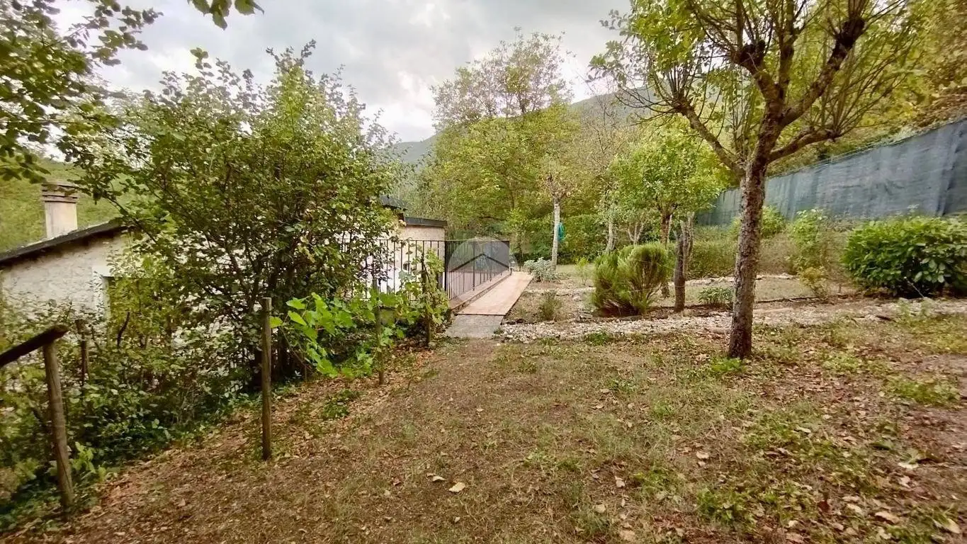 Casa indipendente in vendita a Fagnano Alto