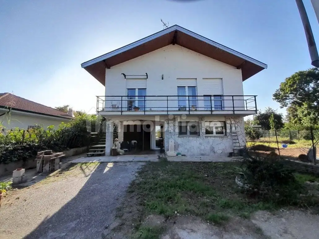 Villa in vendita a Granozzo con Monticello