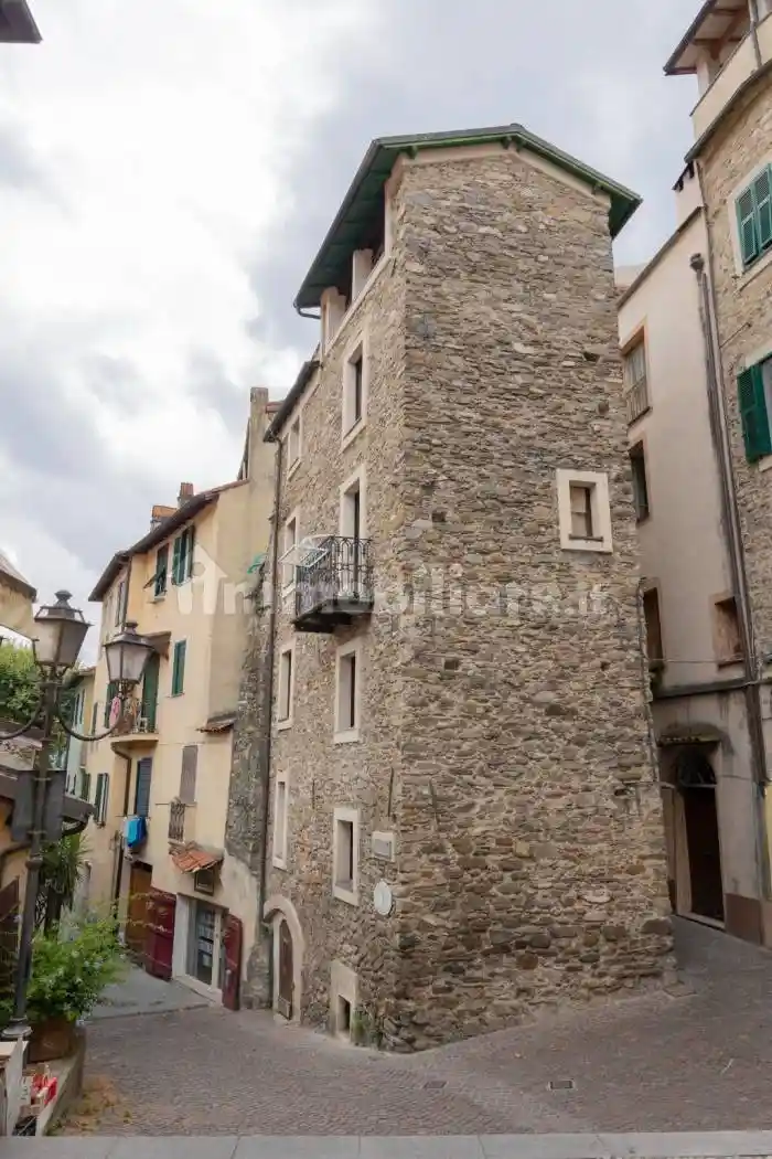 Villa in vendita a Dolceacqua