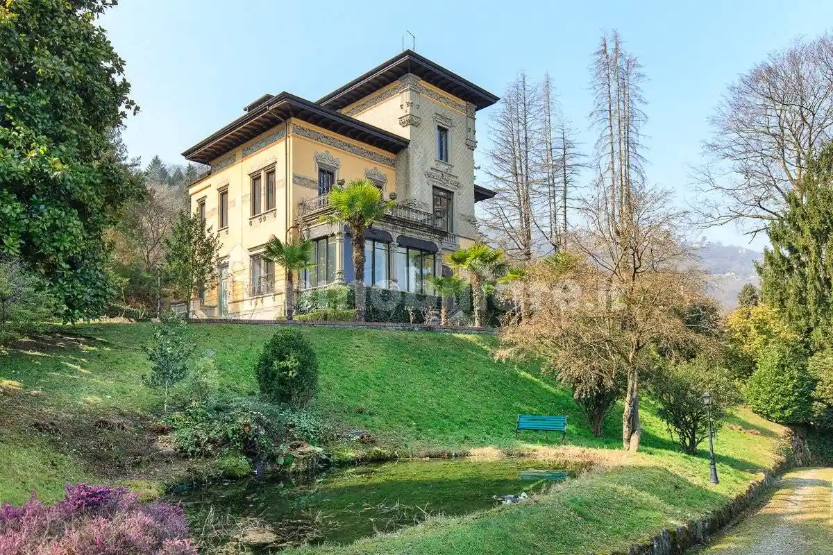 Villa in vendita a Stresa