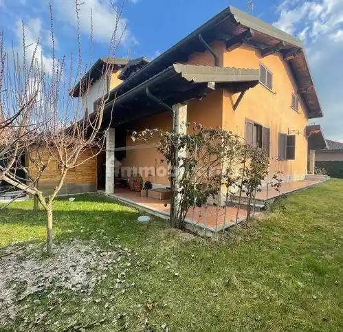 Villa in vendita a Stazzano