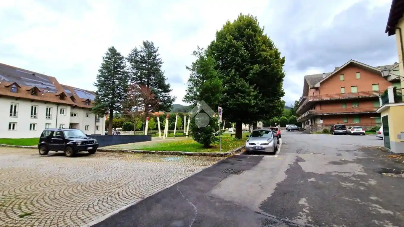 Palazzo - Edificio in vendita a Calizzano