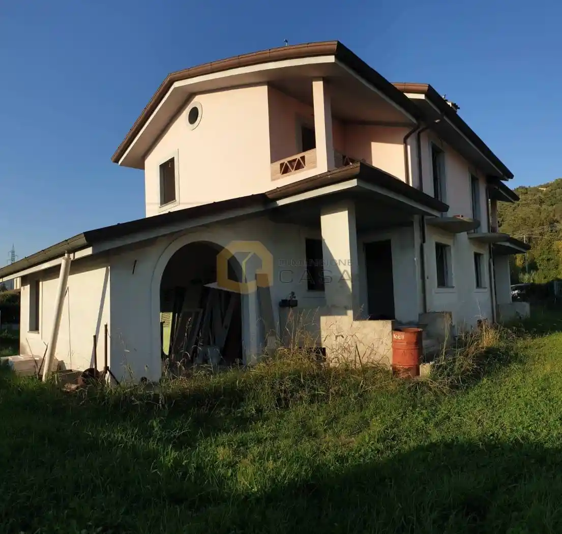 Villa in vendita a Camaiore