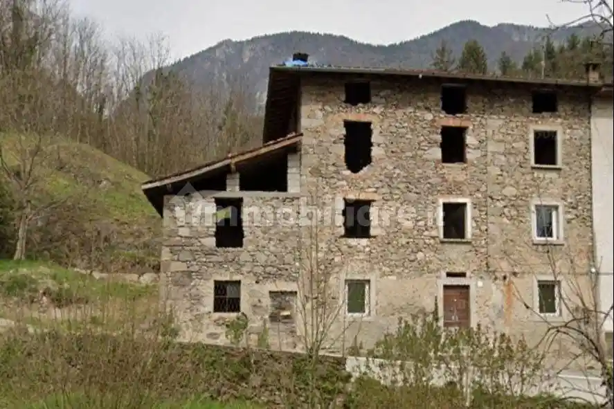 Rustico - Casale in vendita a Serina