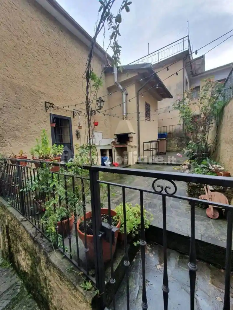 Villa in vendita a Stazzema