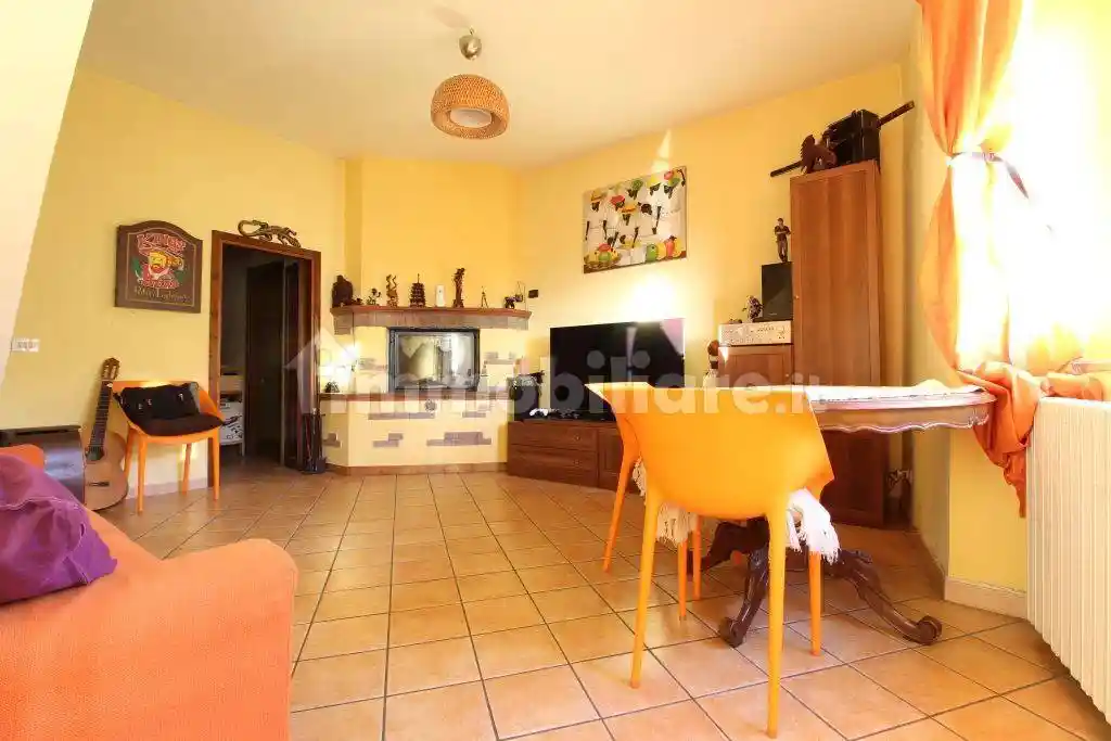 Appartamento in vendita a Castelnuovo di Farfa