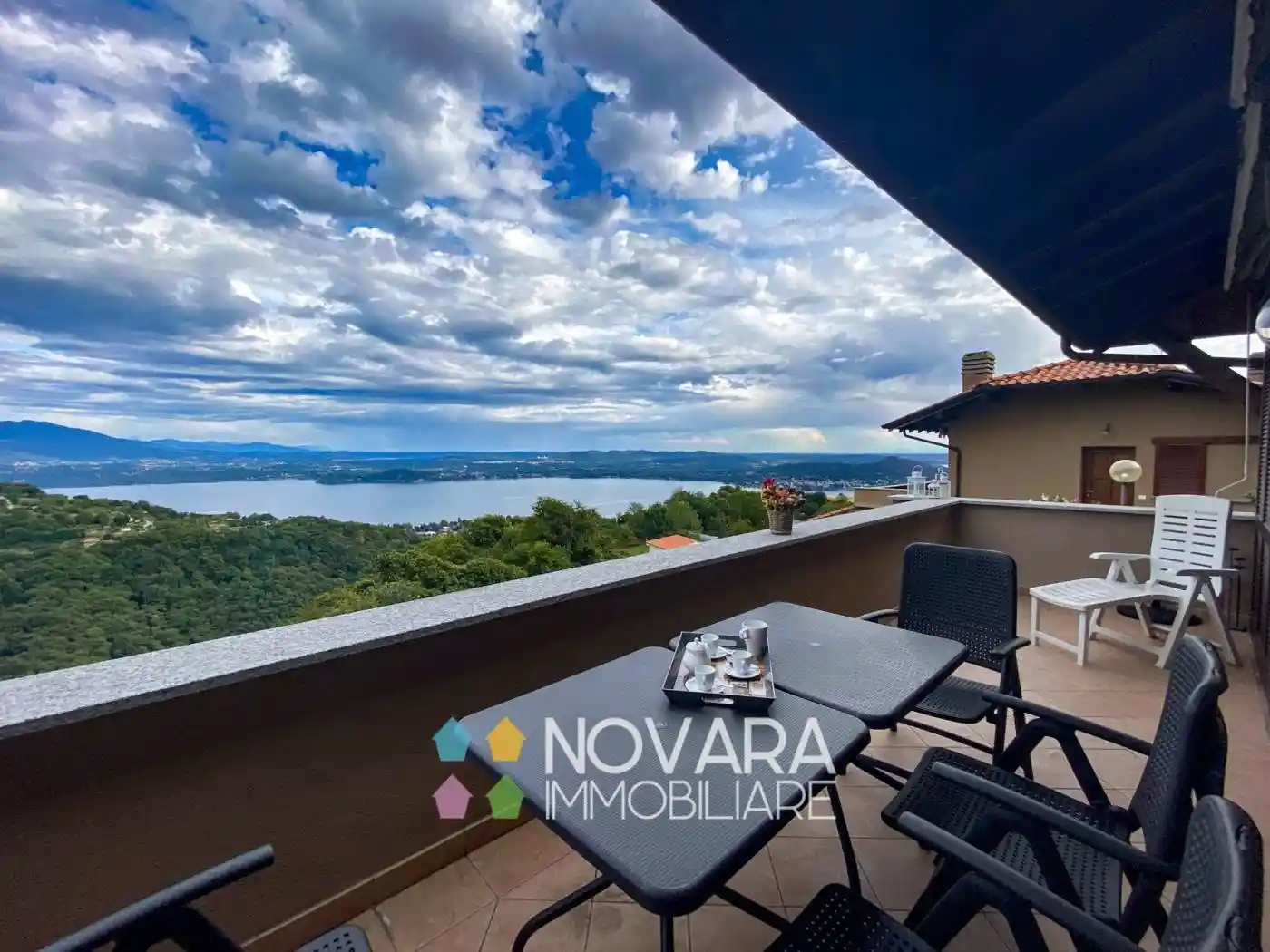 Appartamento in vendita a Massino Visconti