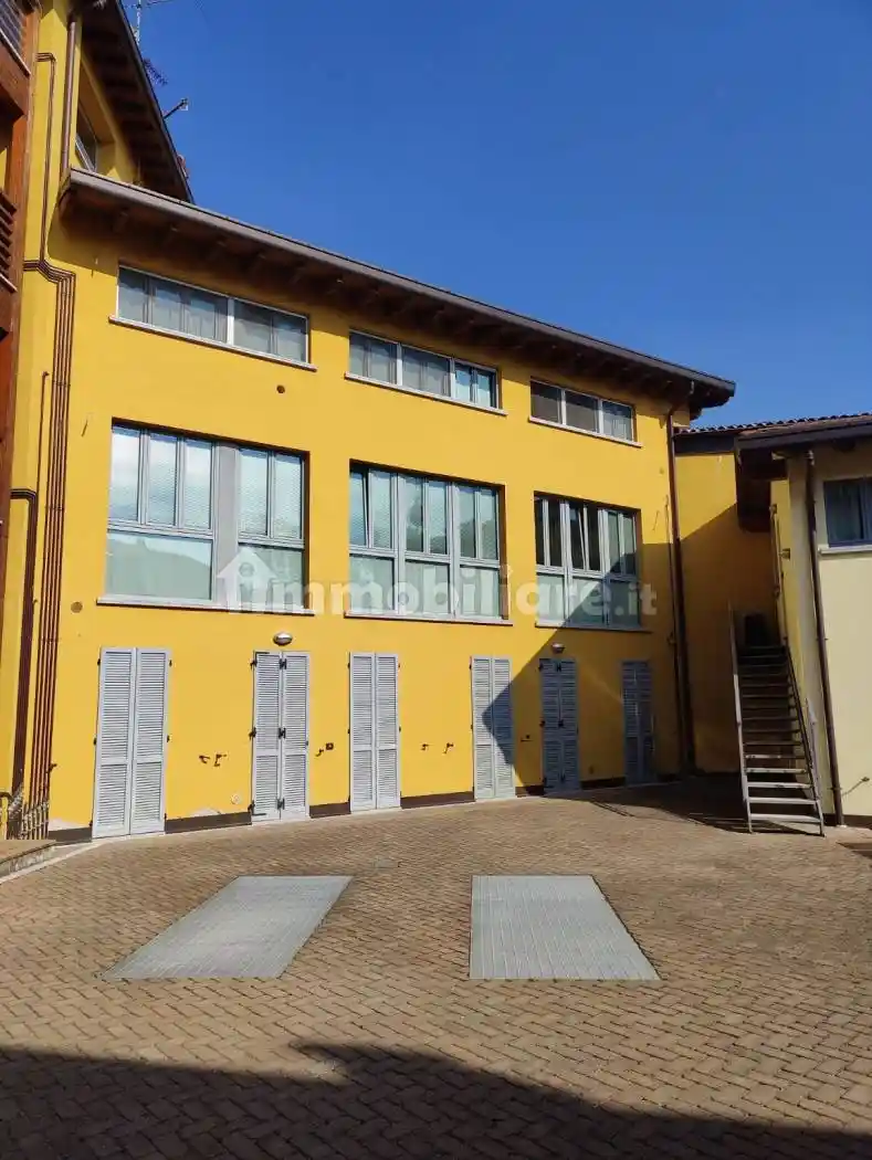 Appartamento in vendita a Rogeno