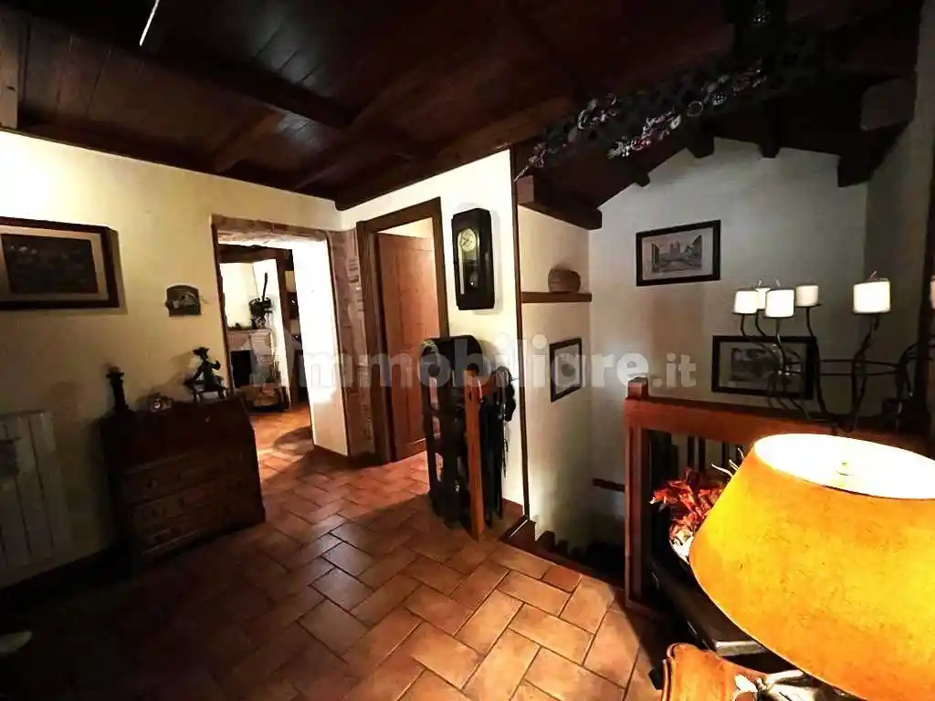 Casa indipendente in vendita a Ferentillo