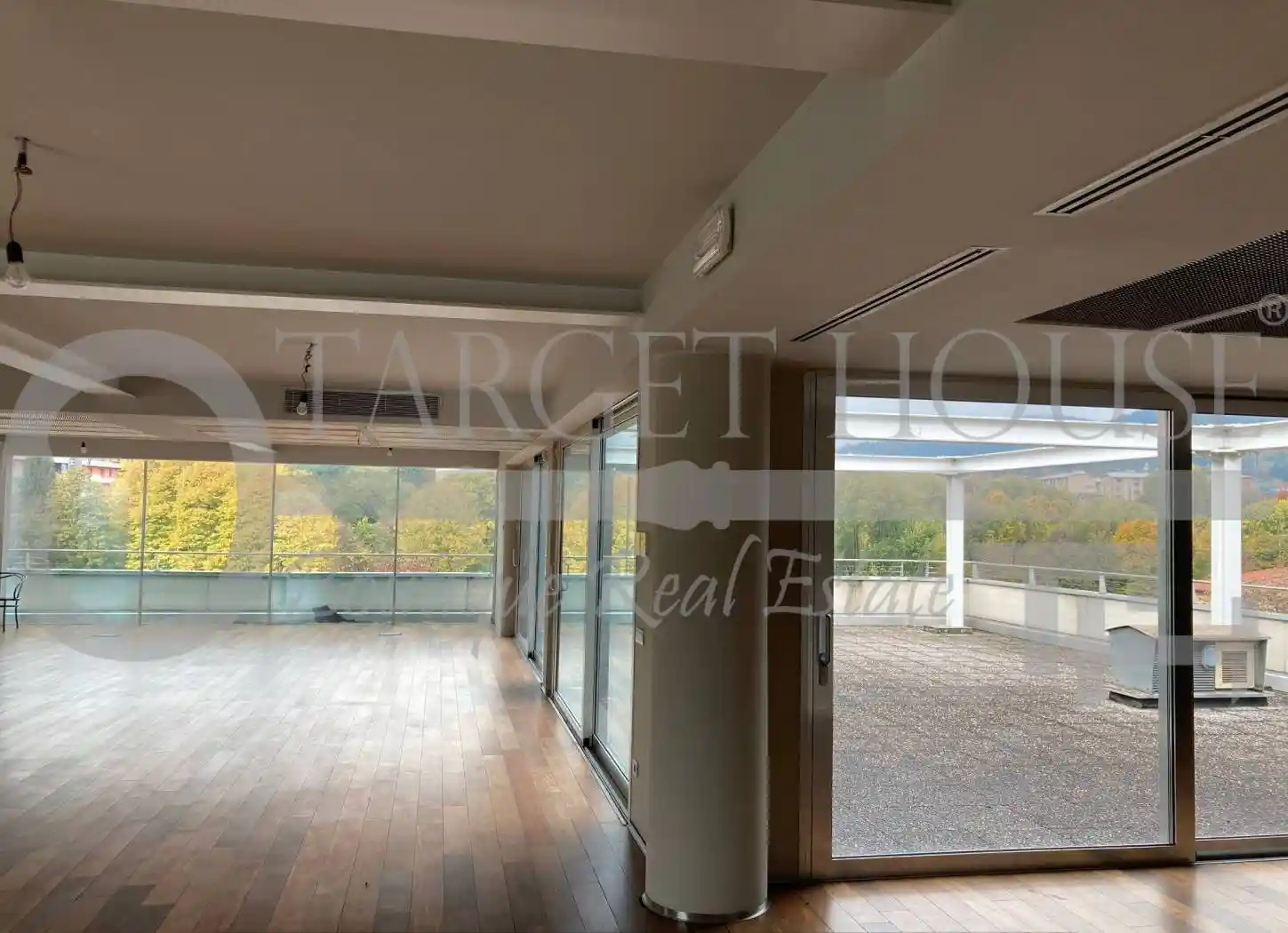 Palazzo - Edificio in Affitto - foto 4