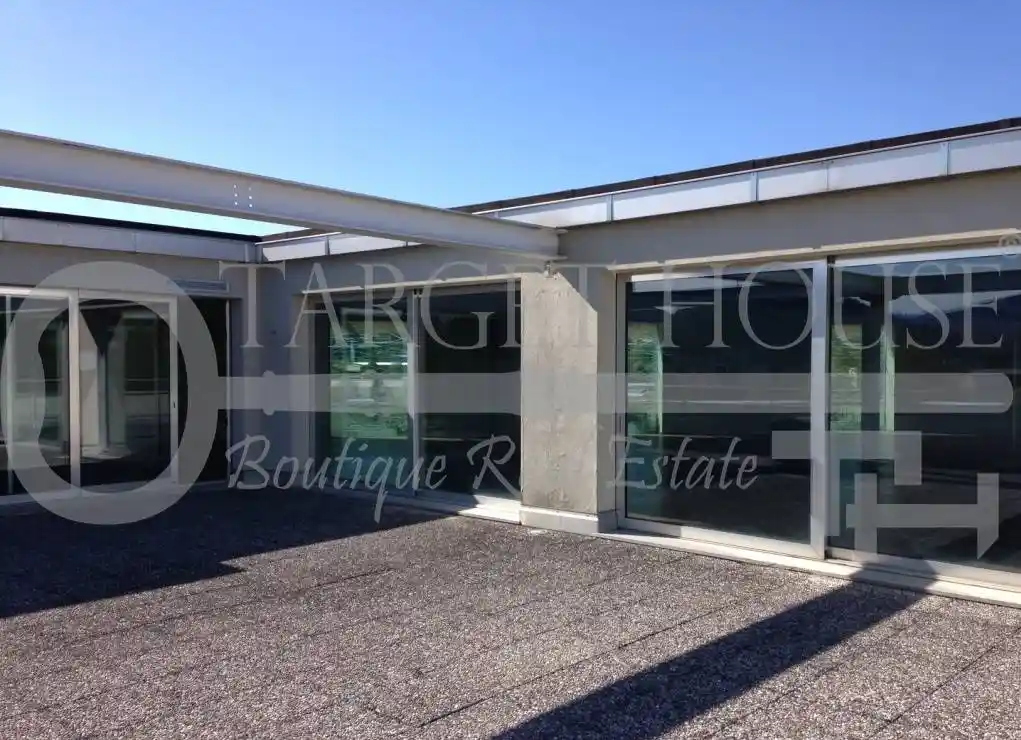 Palazzo - Edificio in Affitto - foto 5