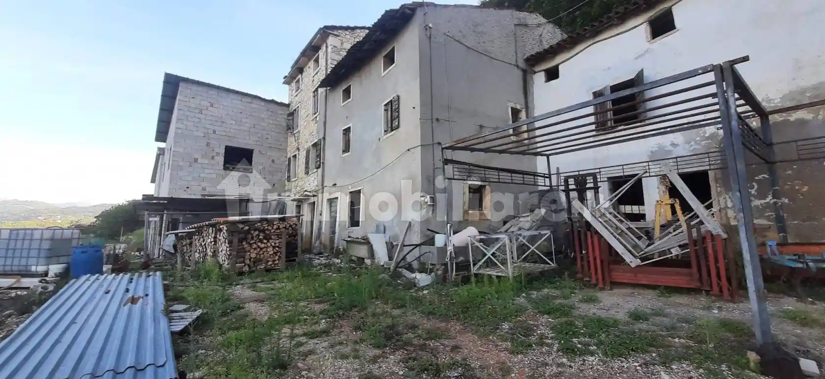 Palazzo - Edificio in vendita a Negrar di Valpolicella