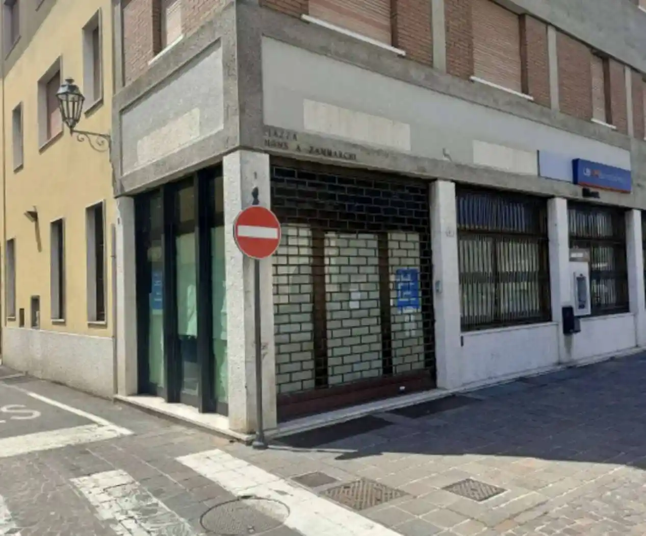 Palazzo - Edificio in vendita a Castrezzato