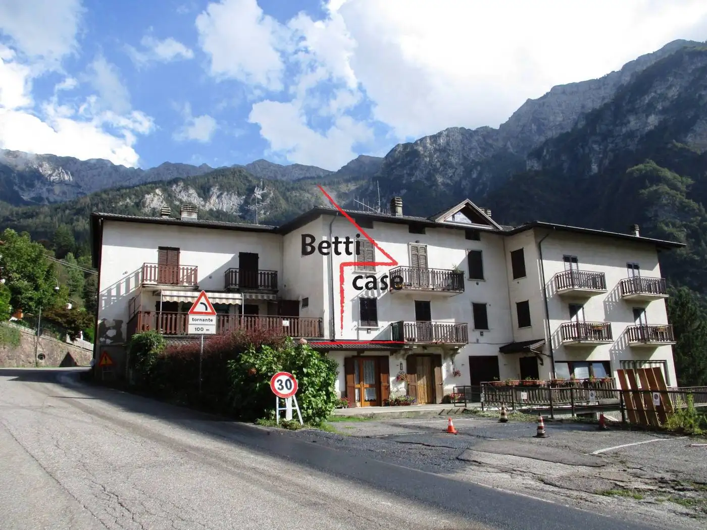 Appartamento in vendita a Roncobello