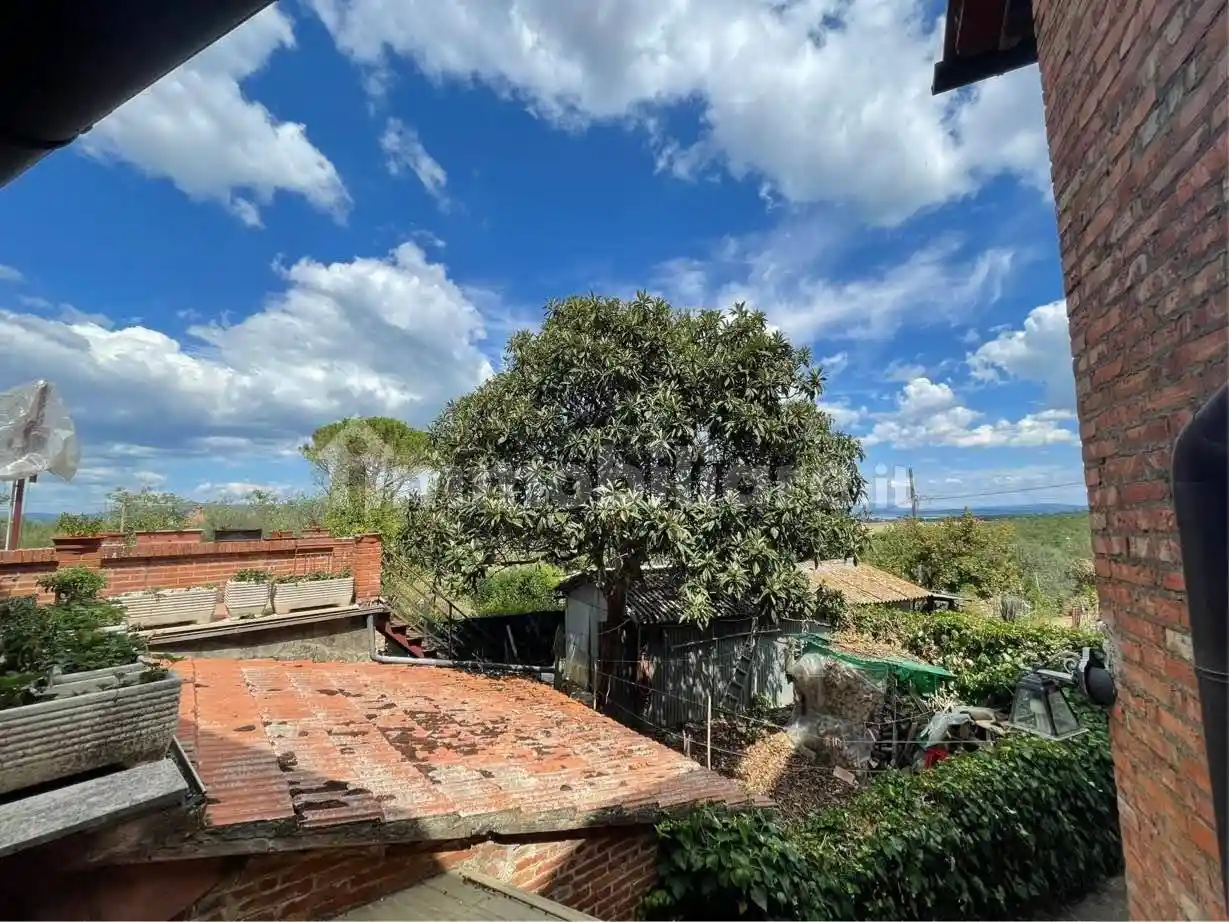 Villa plurifamiliare via San Biagio, 6, Badia, Castiglione del Lago - foto 3