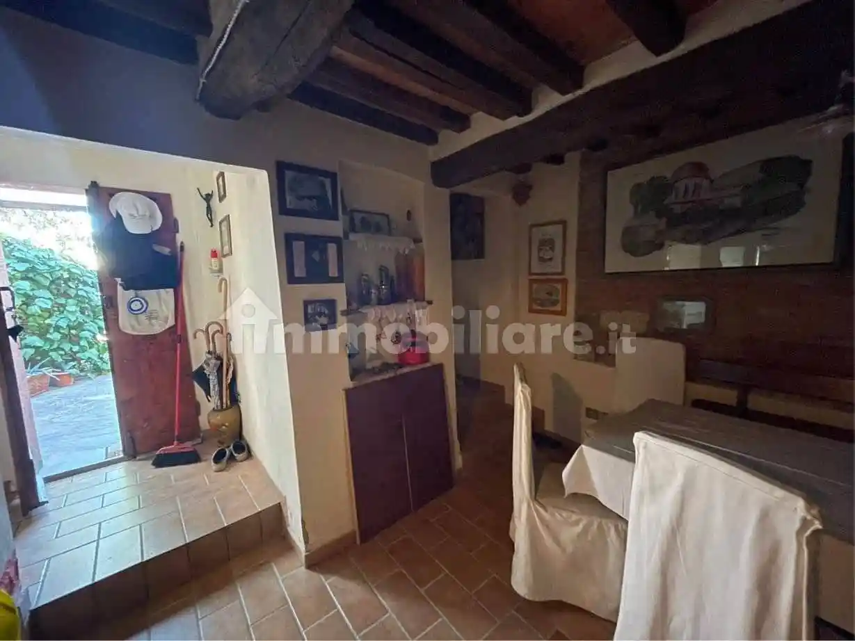 Villa plurifamiliare via San Biagio, 6, Badia, Castiglione del Lago - foto 5