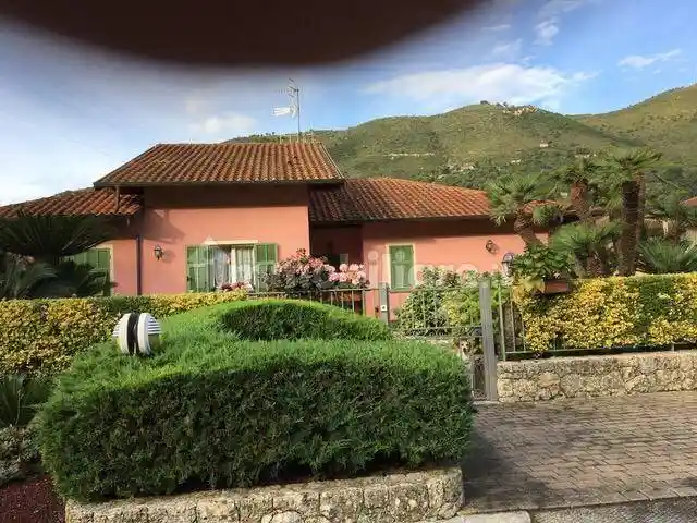 Villa in vendita a Ventimiglia