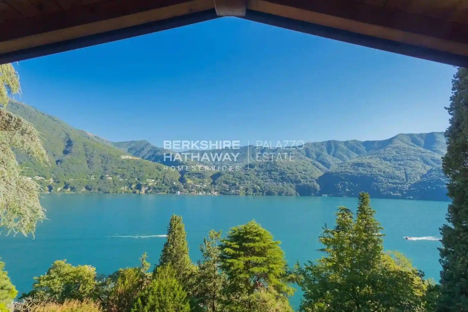 Villa in vendita a Carate Urio