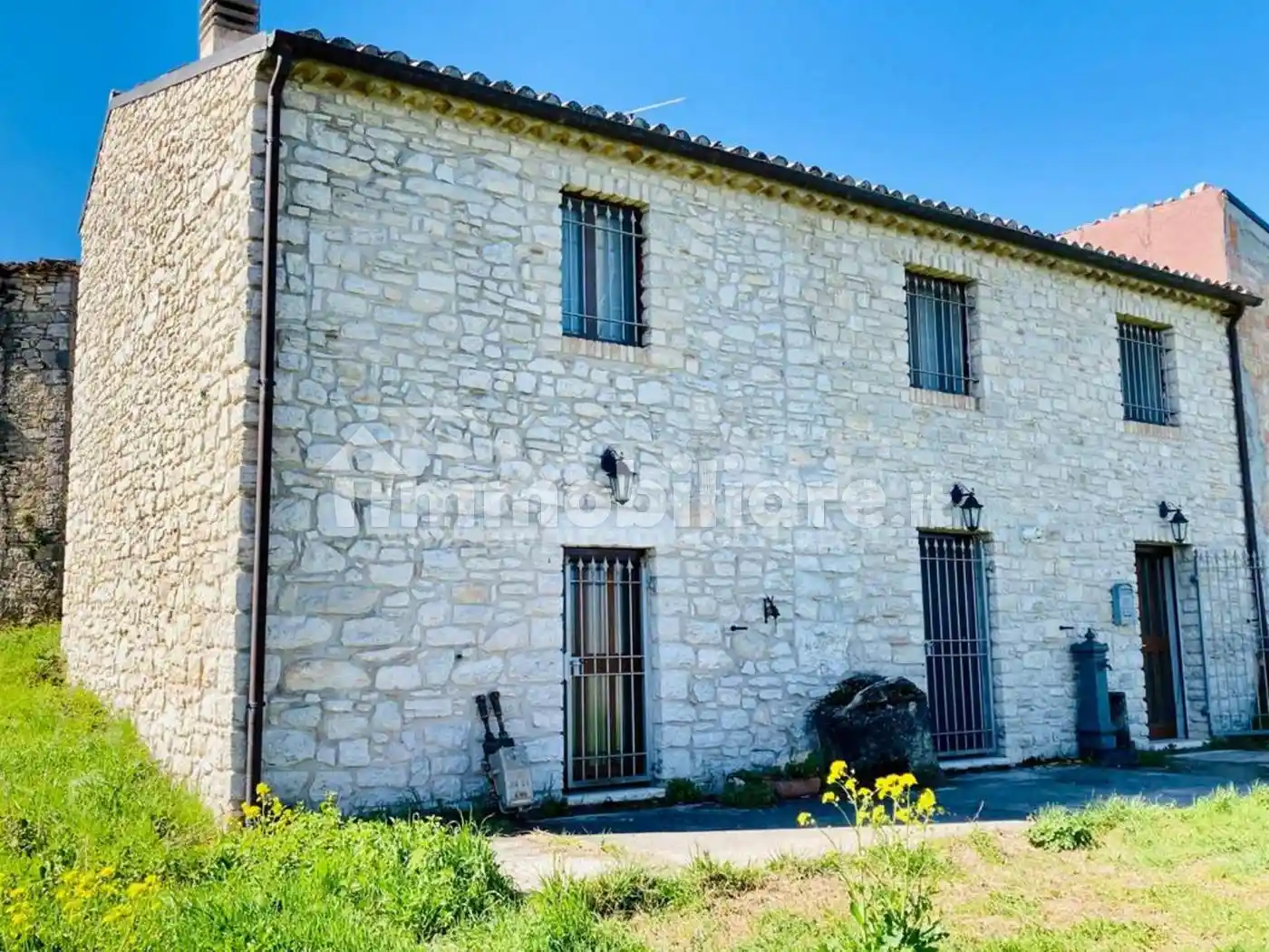 Villa in vendita a Guardiaregia