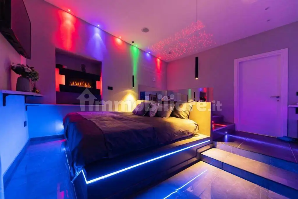 Appartamento in affitto a Napoli