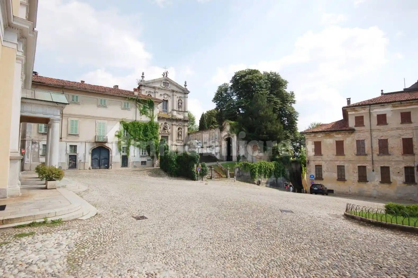 Villa in vendita a Meda