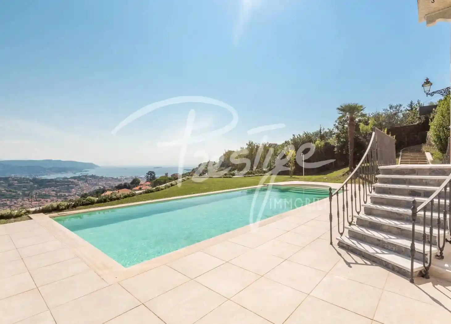 Villa in vendita a La Spezia