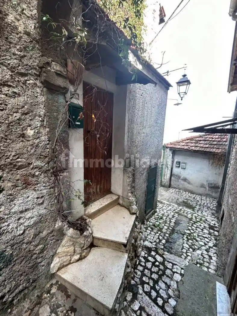 Appartamento in vendita a Artena