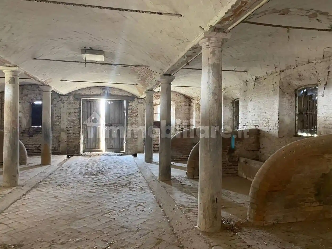 Palazzo - Edificio in vendita a Cadelbosco di Sopra