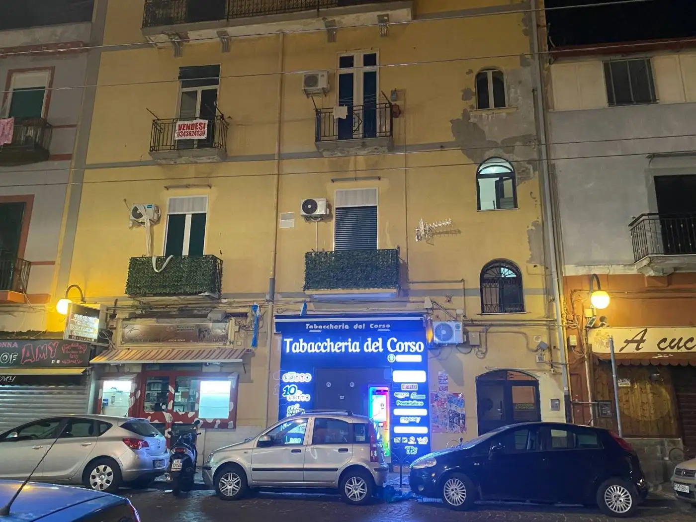 Appartamento in vendita a Napoli