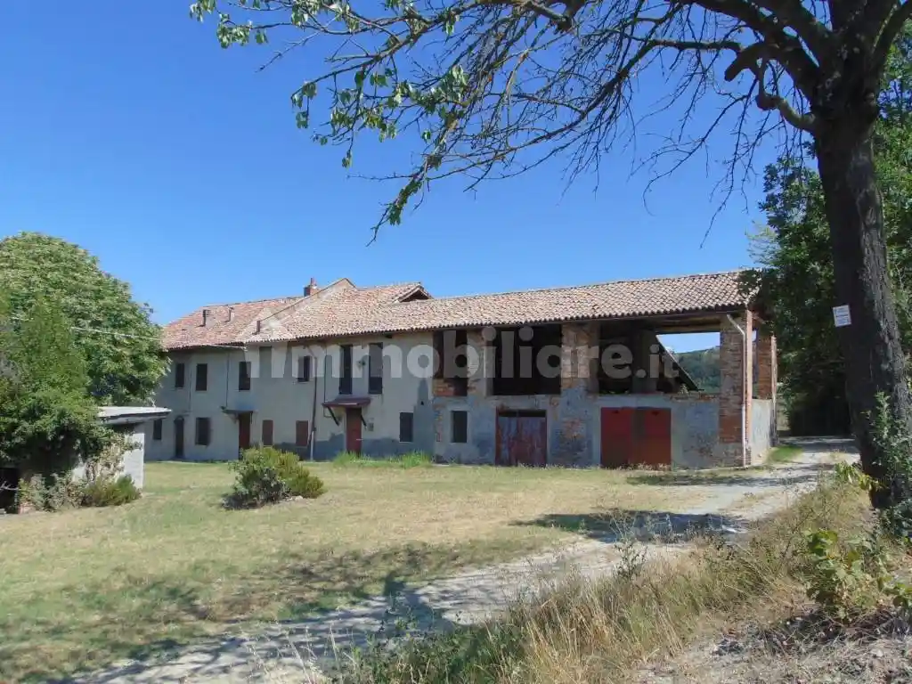 Rustico - Casale in vendita a Nizza Monferrato