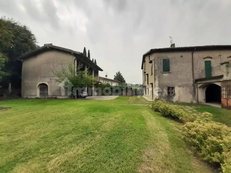 Villa in vendita a San Felice del Benaco